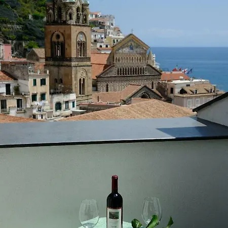 Paradiso Apartment