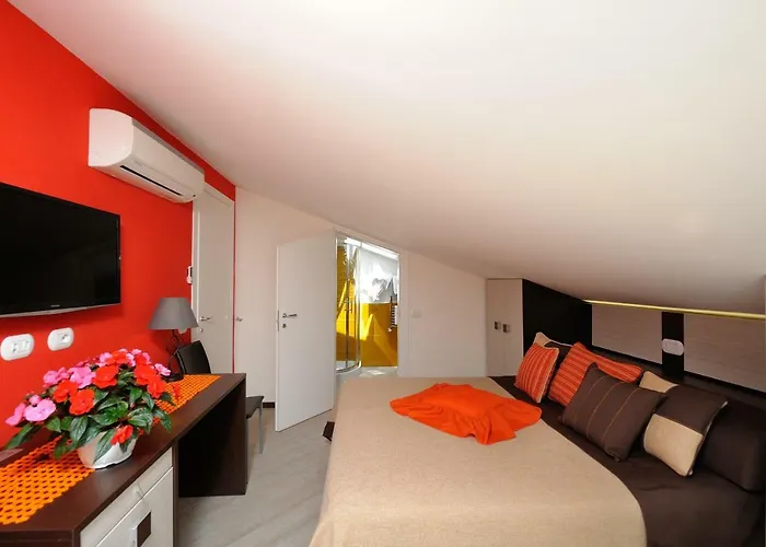 Apartment Paradiso *